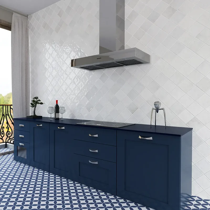 Foto de azulejo azul para cozinha colocado no chão