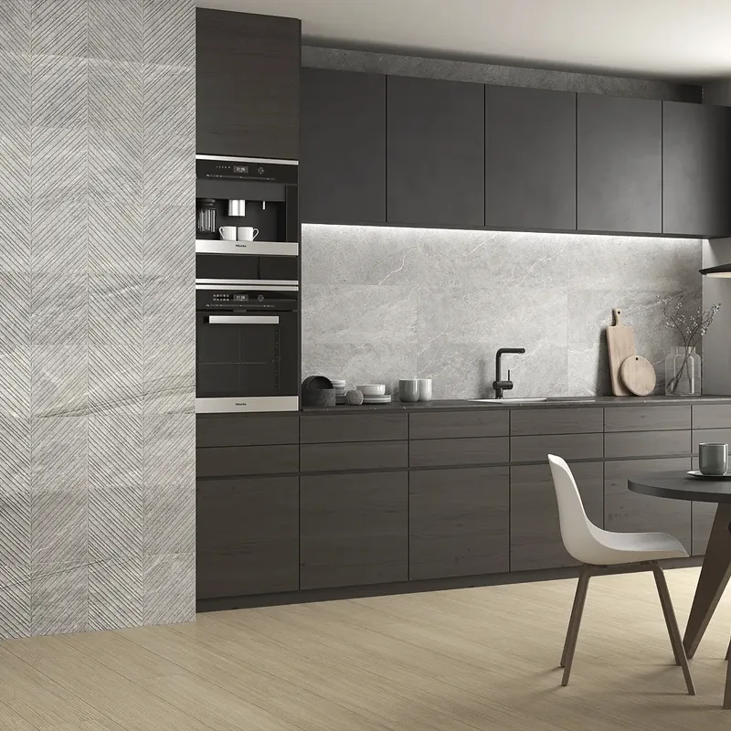 preciosa cozinha com azulejo barato combinando cores neutras e terrenas.