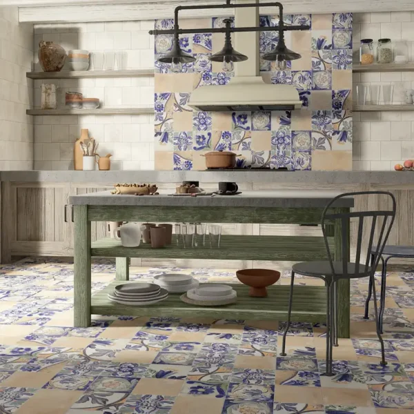 Precioso ambiente com azulejo rústico para cozinha com detalhes florais