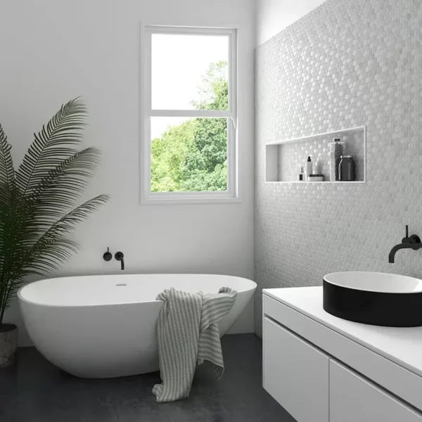 Parede com pastilhas de casas de banho branco